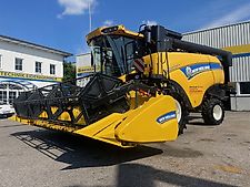 New Holland CX5080 Elevation