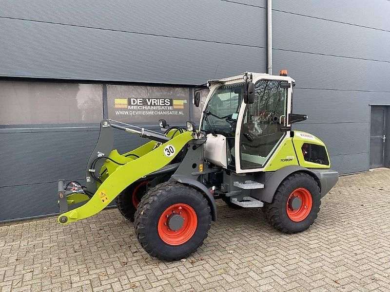 Claas Torion 639