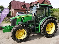 John Deere 5085 M