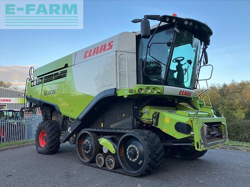 Claas LEXION 760TT C/W V1050 CUTTERBAR