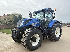 New Holland T7.230