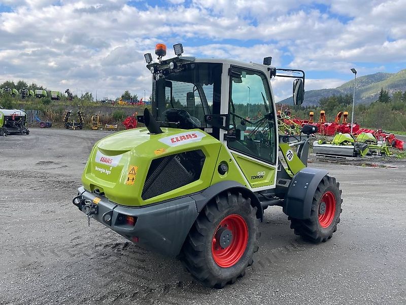 Claas Torion 530