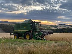 John Deere W540