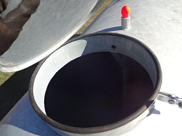 SVD- Wasserfaß- Weidefass- 5000 Liter mit Tränkebecken 5000 Liter- Wasserfaß - mit hydrl. Bremse