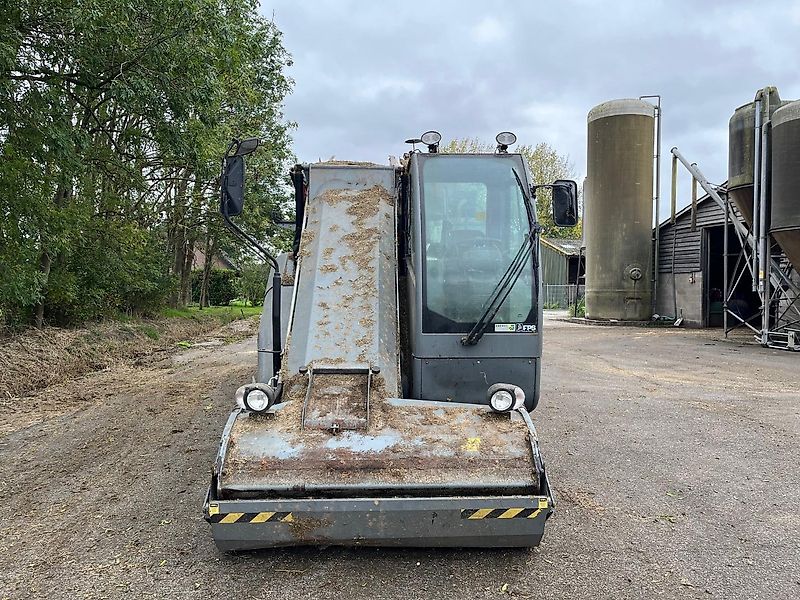 Storti Airmix/Storti/Peecon zelfrijdende mengwagen 20M3