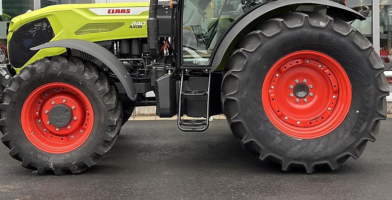 Claas 16x30" Felge 8-Loch Ringverstellfelge