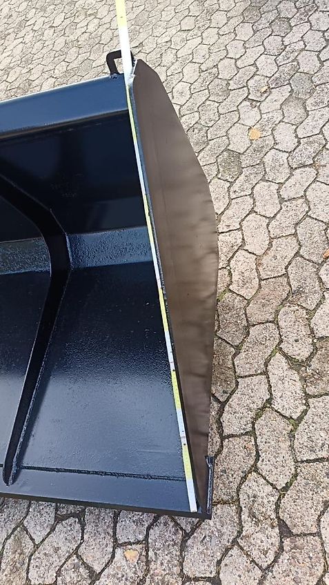 Bressel und Lade Keine Bressel Erdschaufel 245cm Schaufelbreite Schürfleiste Euroaufnahme Euroadapter 2 Mittelstege Schwergutschaufel Ladeschaufel Leichtgutschaufel 245cm Schürfleiste Frabschäden
