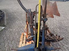 Lanz Bulldog Pflug Lanz Bulldog Oldtimer Schwenkpfug 1 scharig mechanische Wendung Ventzki John Deere Heger Howard Frost Fella Fortschritt Emmo Rabe Ramones Rau Rumpsadt Skjold Ventzki Eberhardt Schmotzer Silo-Wolf Niemeyer Överum Krone Kramer Landsberg Huard Amazone