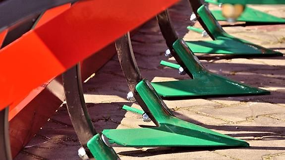 AGRO-MASZ Agregat uprawowy ciężki AUC / Schwerer Grubber AUC