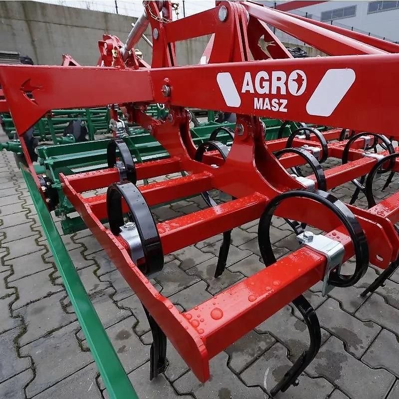 AGRO-MASZ Agregat uprawowy ciężki AUC / Schwerer Grubber AUC