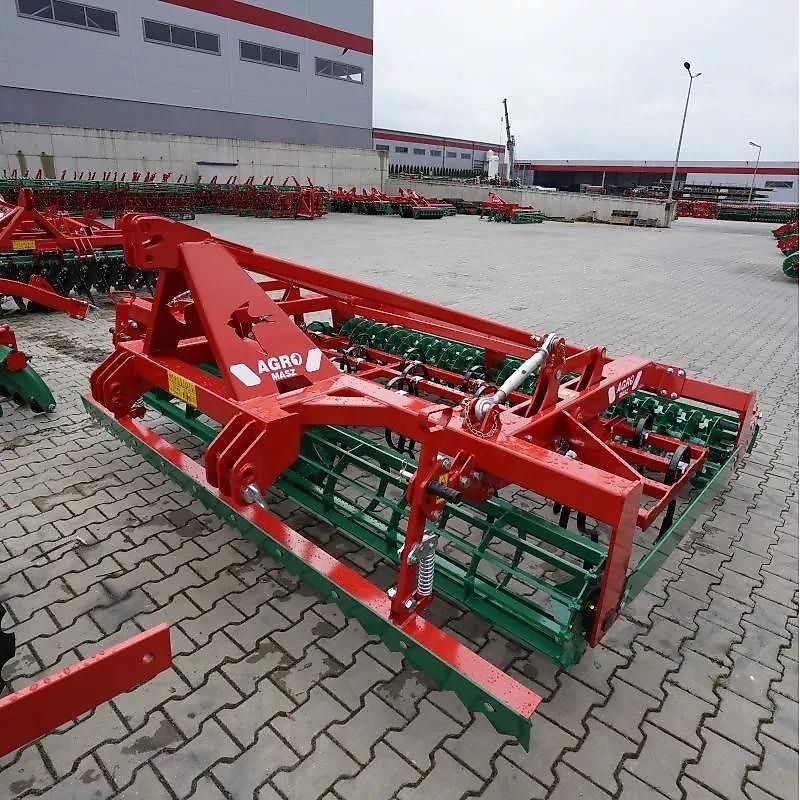 AGRO-MASZ Agregat uprawowy ciężki AUC / Schwerer Grubber AUC