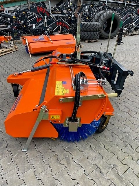 Tuchel Profi 660-230 Kehrmaschine Nr. 010