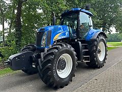 New Holland T8040