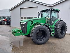 John Deere 8310R