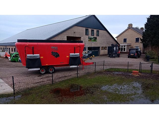 Peecon Topliner mammoet future 30m3