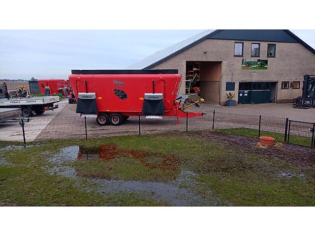 Peecon Topliner mammoet future 30m3