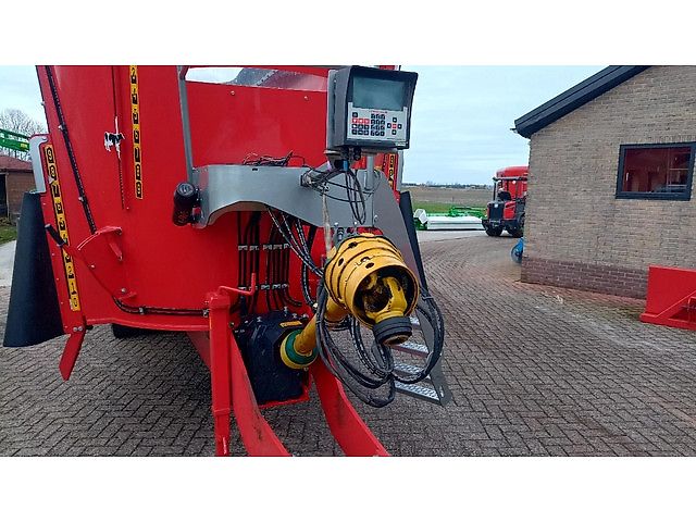 Peecon Topliner mammoet future 30m3