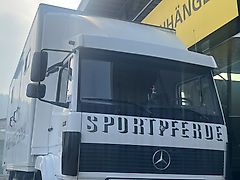 Mercedes-Benz 814 Pferdetransporter LKW 7,5t.
