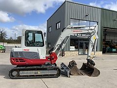 Takeuchi TB250 Digger