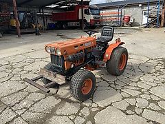 Kubota B7100 HST