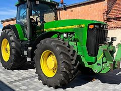 John Deere 8300