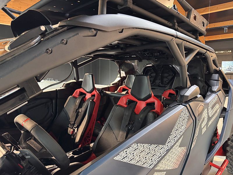 Can-Am Maverick R MAX XRS 2025 SmartShox 7 Gang DCT T1B