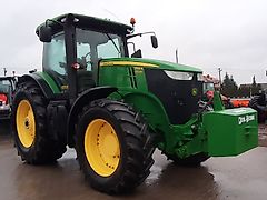 John Deere 7200R