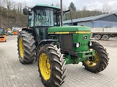John Deere 3350
