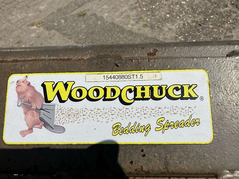 Becker Woodchuck Bedding Spreader