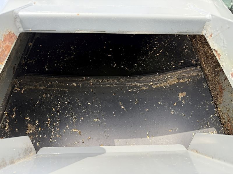 Airmix Zelfrijdende voermengwagen 15 M3