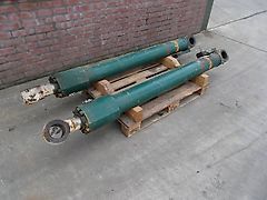 Hyundai R290LC hefcilinders