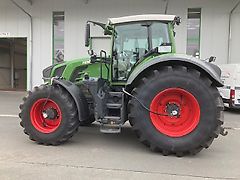 Fendt 824 Vario S4 Profi+