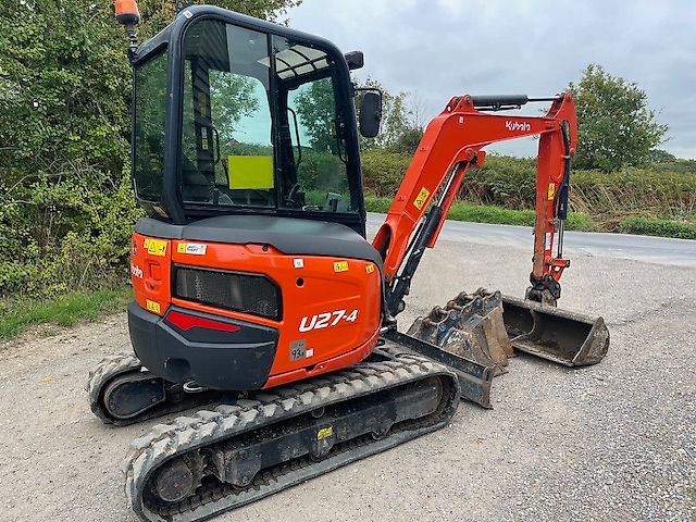 Kubota U27-4