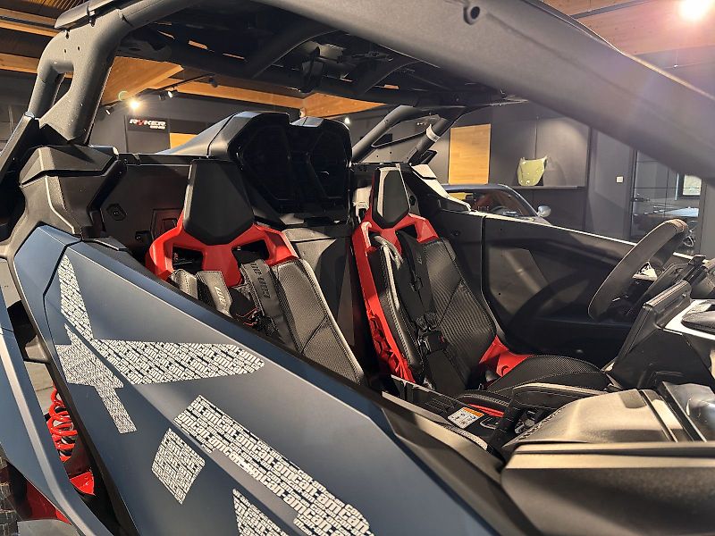 Can-Am Maverick R XRS 2025 Smart Shox 7 Gang DCT T1B