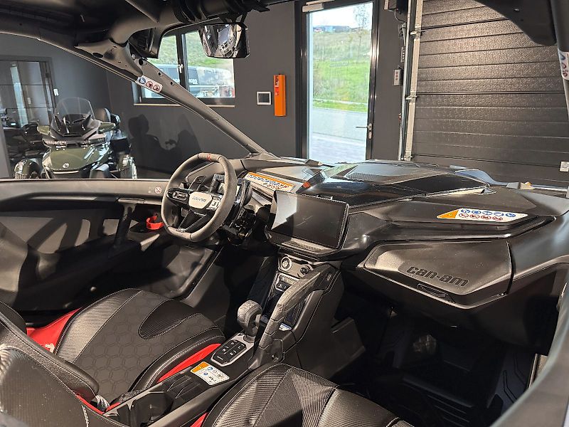 Can-Am Maverick R XRS 2025 Smart Shox 7 Gang DCT T1B