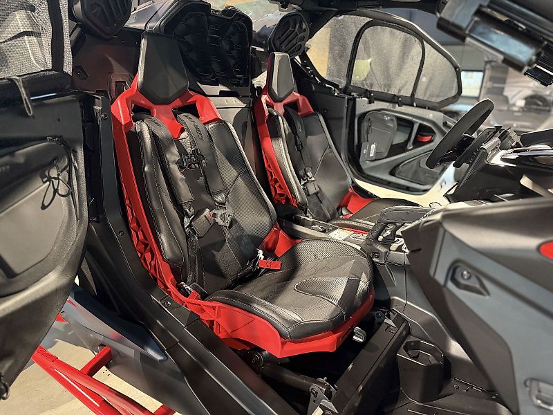 Can-Am Maverick R XRS 2025 Smart Shox 7 Gang DCT T1B