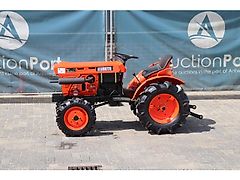 Kubota B7001