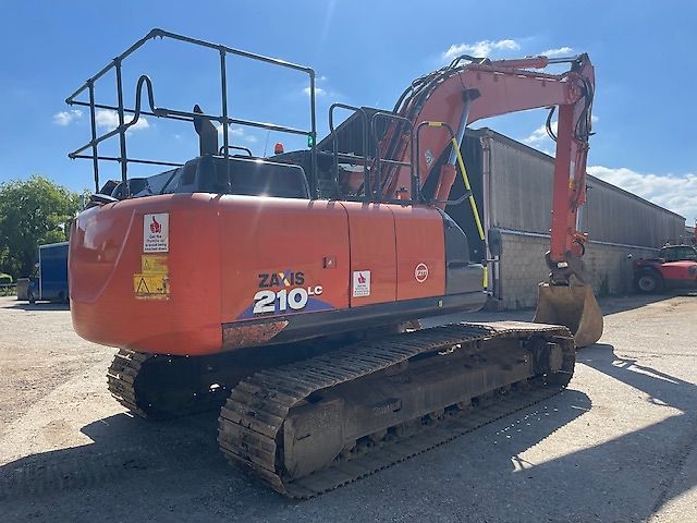 Hitachi ZX210LC-6