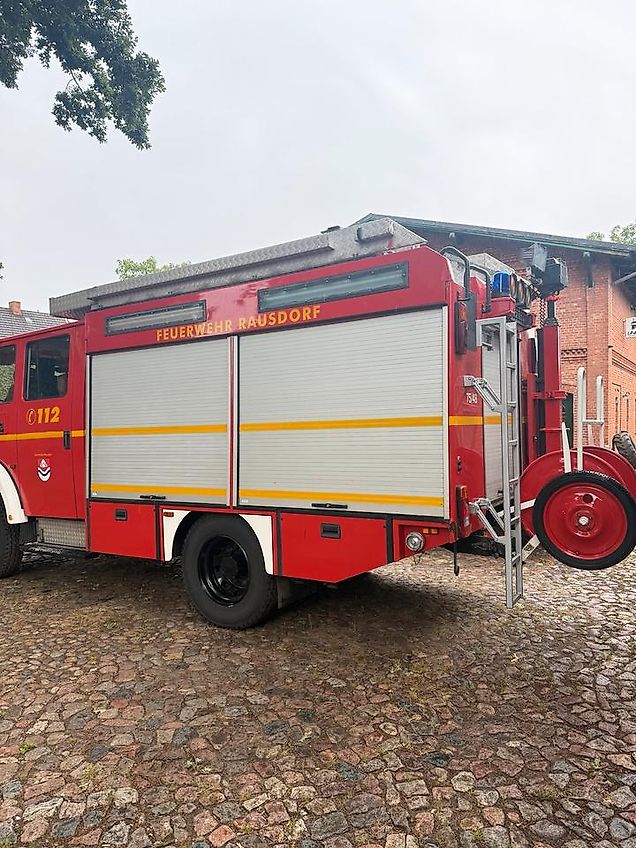 Mercedes-Benz 1224 AF TLF16 Feuerwehr Automatik Allrad Expedition