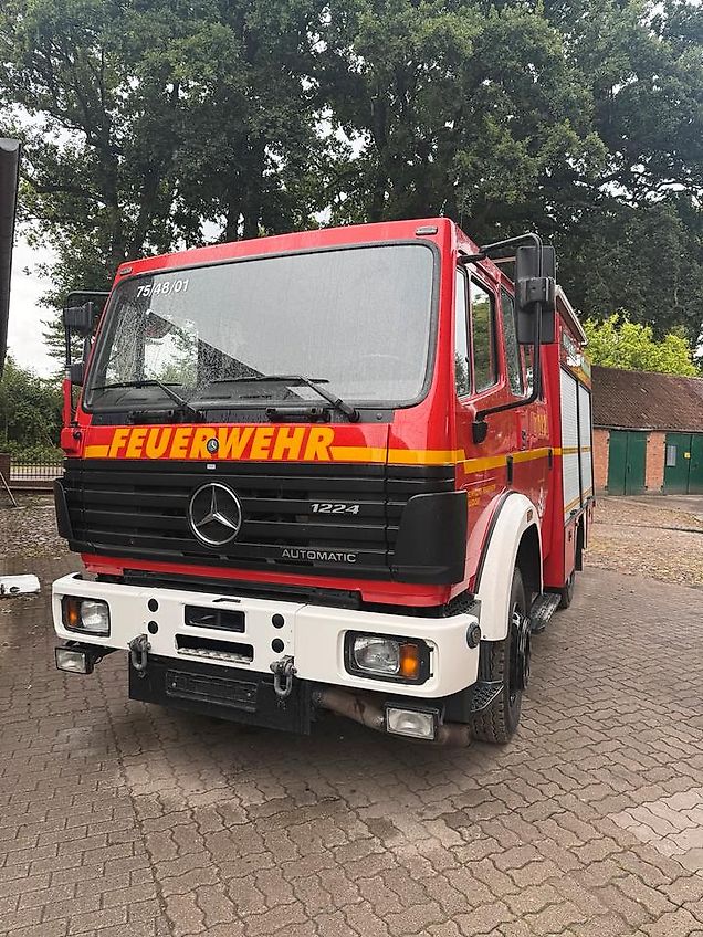 Mercedes-Benz 1224 AF TLF16 Feuerwehr Automatik Allrad Expedition