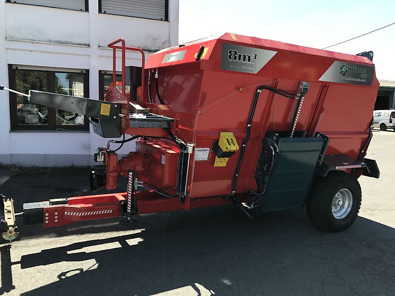 Minos Agri Futtermischwagen T-YYKM 8