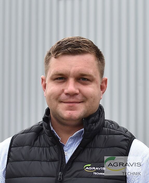 Contact Dennis Römer