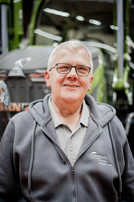 Contact Gerd Schlemermeyer