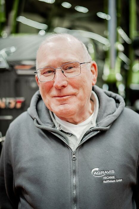 Contact Dieter Koopmann