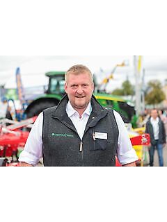 Contact Mr. Stefan Fessl
